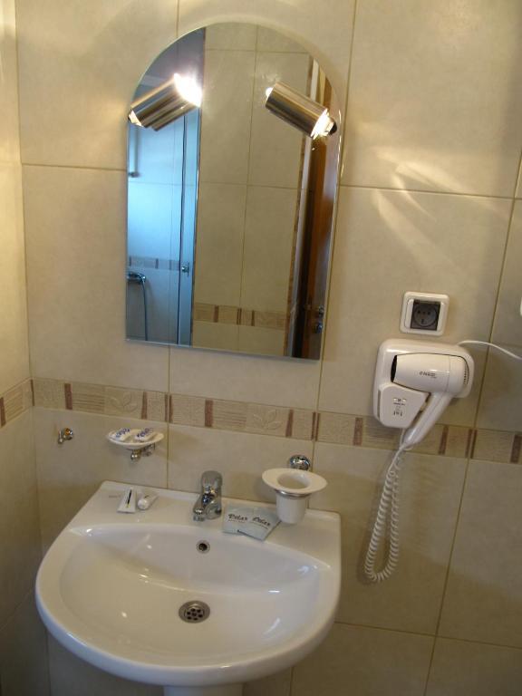 Aquilon Hotel & Thermal Pools Banya  Zimmer foto